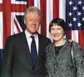 Photo of Helen Clark with Bill Clinton. 